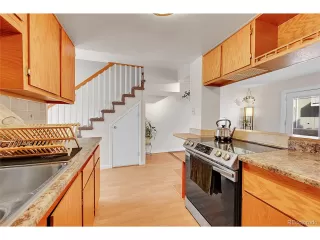 Photo #5: 2441278 Listing