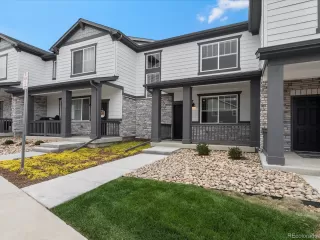 Photo #2: 2441360 Listing