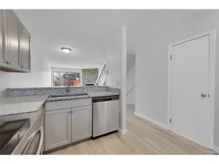 Photo #6: 2443290 Listing