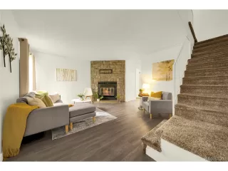 Photo #3: 2444044 Listing