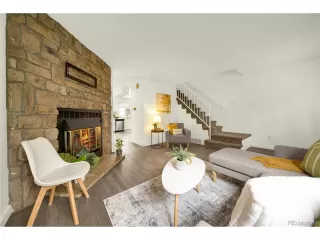 Photo #5: 2444044 Listing