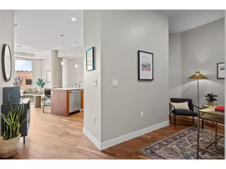 Photo #2: 2444805 Listing