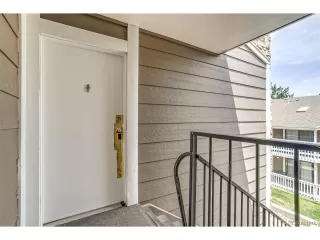 Photo #3: 2449926 Listing