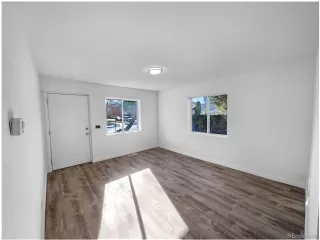 Photo #2: 2451973 Listing 