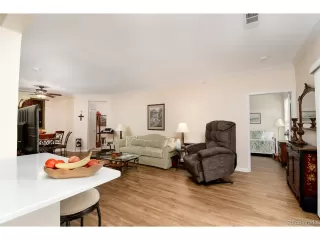 Photo #6: 2452129 Listing