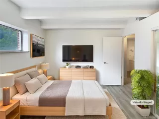 Photo #3: 2453953 Listing