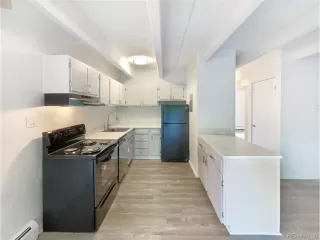 Photo #6: 2453953 Listing