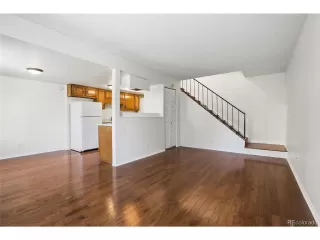 Photo #3: 2455374 Listing 