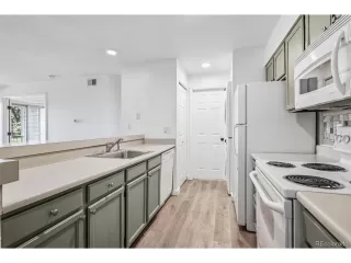 Photo #6: 2457989 Listing 