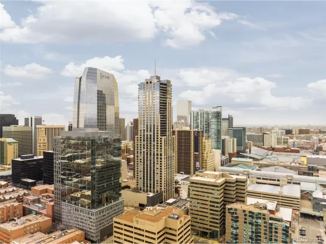 MLS: 2458342 Condo For Sale