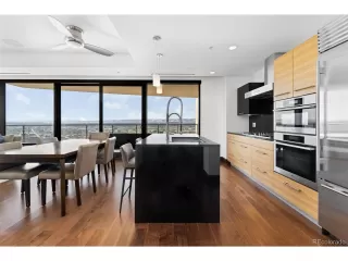 Photo #5: 2458342 Listing