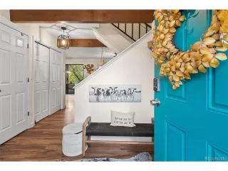 Photo #2: 2461977 Listing