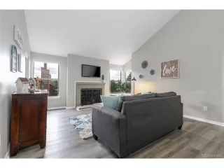 Photo #6: 2462702 Listing 