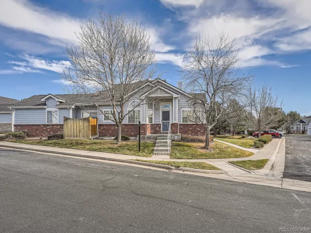 MLS: 2462838 Condo For Sale