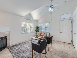 Photo #3: 2462838 Listing 