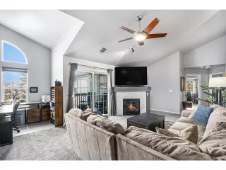 Photo #3: 2463813 Listing 