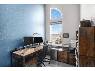 Photo #5: 2463813 Listing 