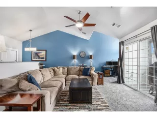 Photo #6: 2463813 Listing 