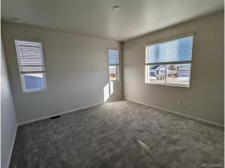 Photo #5: 2465631 Listing