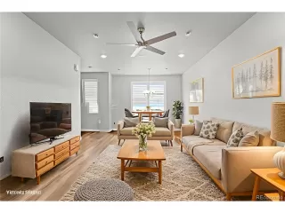 Photo #6: 2467043 Listing