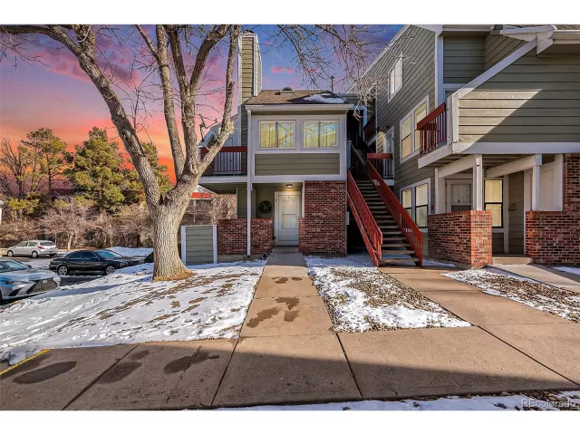 MLS: 2468068 Condo For Sale