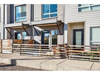 Photo #2: 2468366 Listing