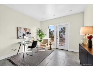 Photo #4: 2468366 Listing