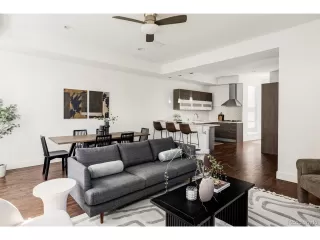 Photo #2: 2470019 Listing