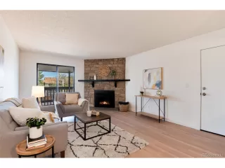 Photo #3: 2470797 Listing