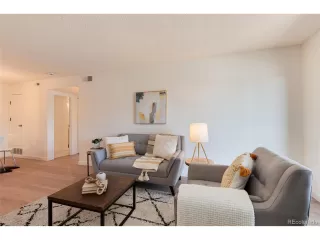 Photo #6: 2470797 Listing