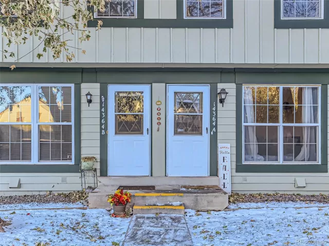 MLS: 2472561 Condo For Sale