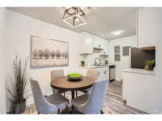 Photo #6: 2474458 Listing 