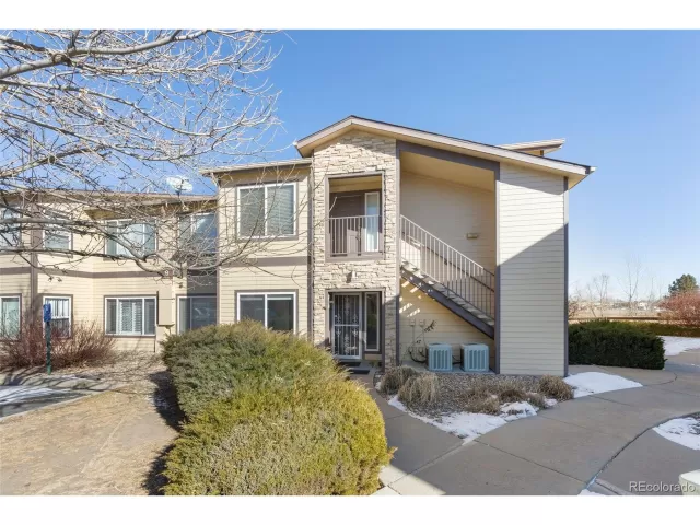 MLS: 2477592 Condo For Sale