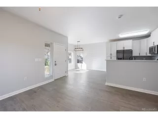 Photo #5: 2477592 Listing 