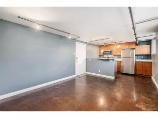 Photo #3: 2480729 Listing 