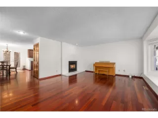 Photo #3: 2482352 Listing 