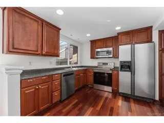 Photo #5: 2482352 Listing 