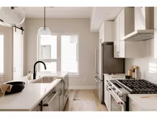 Photo #2: 2482585 Listing