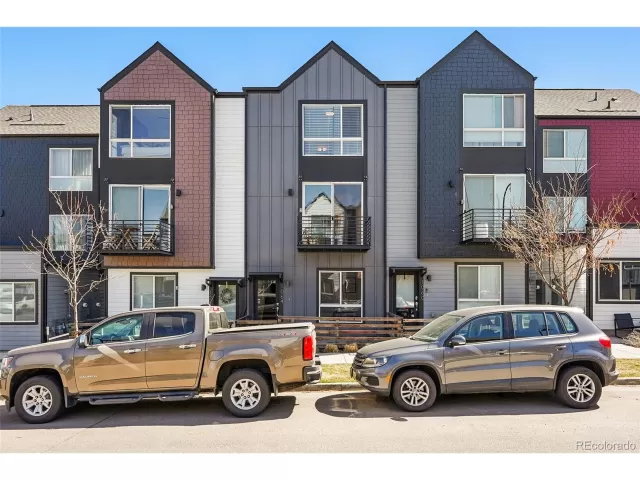 MLS: 2482808 Condo For Sale