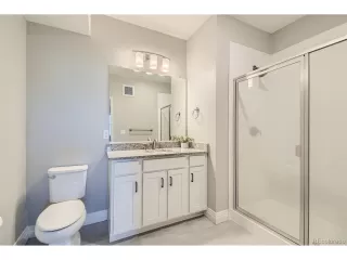 Photo #5: 2485804 Listing