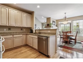 Photo #6: 2486302 Listing