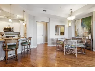 Photo #3: 2487908 Listing 