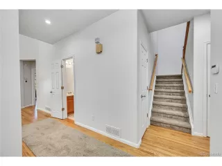 Photo #4: 2488109 Listing