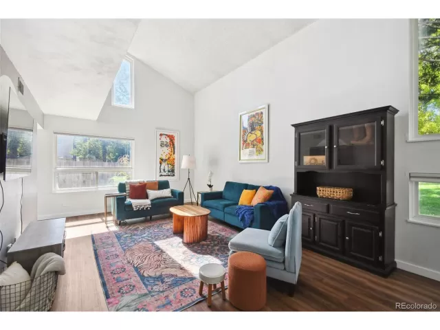 MLS: 2488122 Condo For Sale