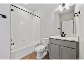 Photo #6: 2488708 Listing 