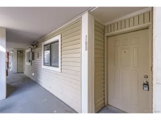 Photo #2: 2488985 Listing 