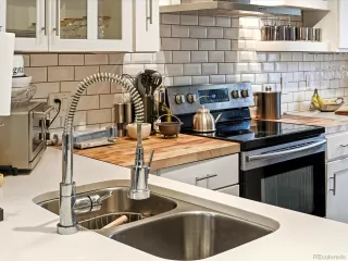 Photo #3: 2489210 Listing 