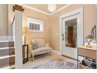 Photo #3: 2491798 Listing 