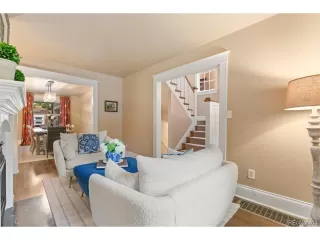 Photo #6: 2491798 Listing 