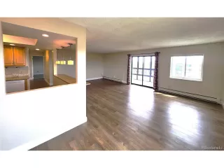 Photo #5: 2493889 Listing